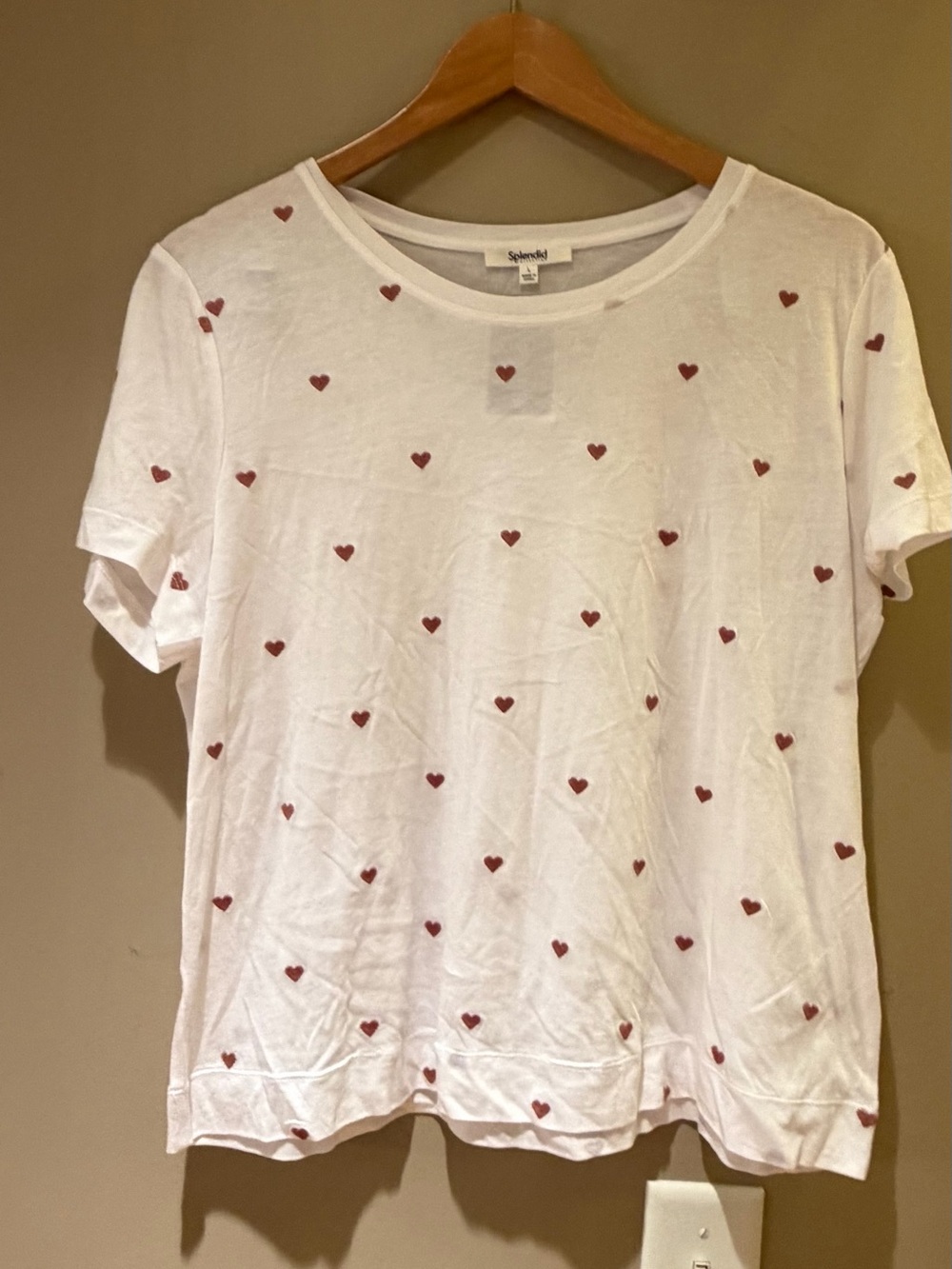Splendid White Short Sleeve Tee with Red Heart Print large NWT
